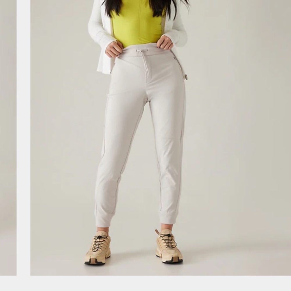 Athleta Headlands Hybrid Trek Jogger. Size 6 tall. Birch grey. Like new!